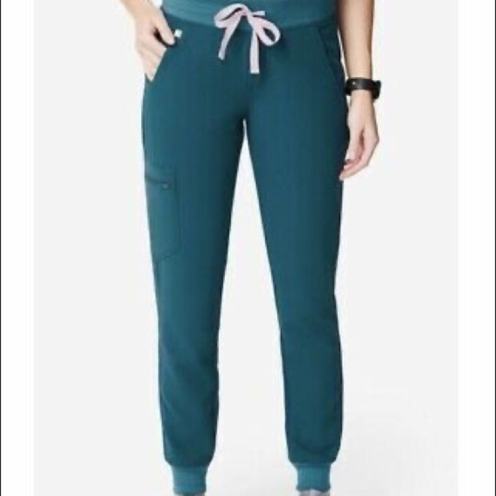 Caribbean Blue Figs Scrub Jogger XS